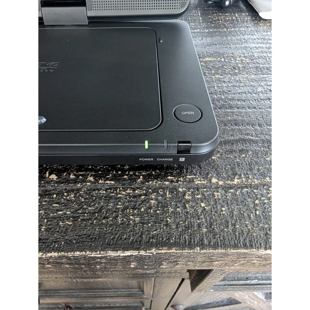 Sony Portable CD/DVD Player DVP-FX820 8